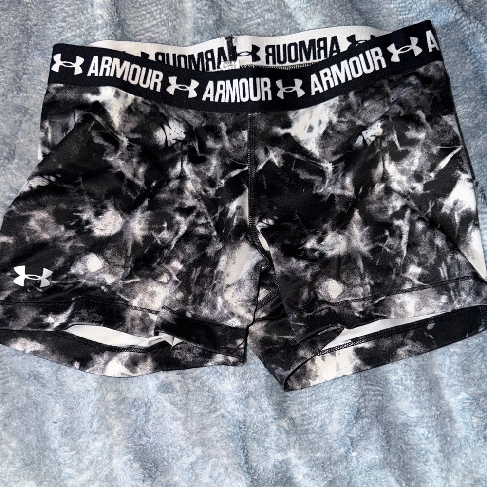 Under Armour Black & White Tie-Dye Women’s Bike Shorts